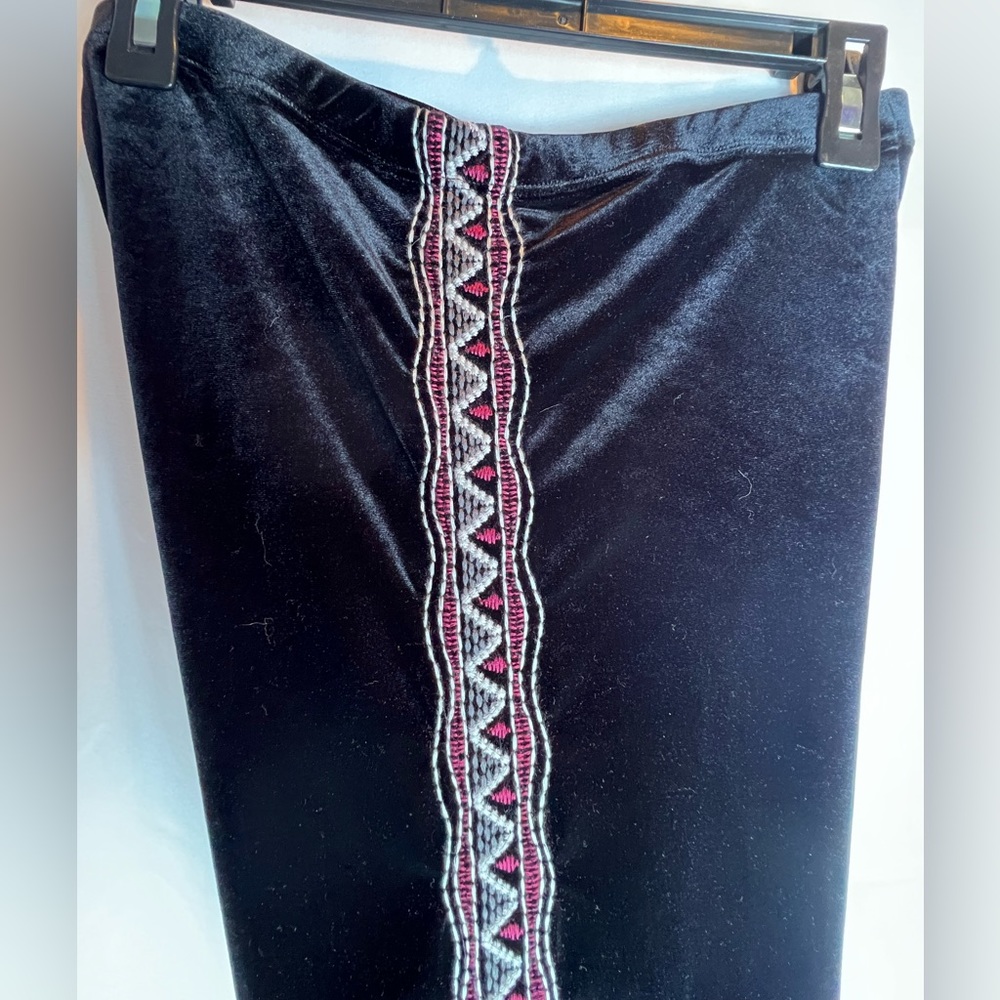 Johnny Was Workshop Blair Velvet Leggings, size Medium - Picture 6 of 15